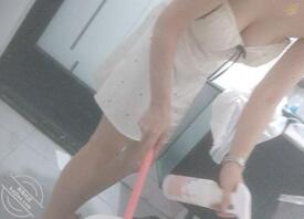 （精品原创）邻居巨乳姐姐老公刚出差就发骚。操到一半套掉了，求我无套内射她1