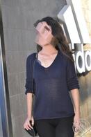 穿透视紧身裤出去调教溜一圈裤子湿透了，