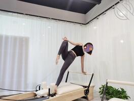 无毛黑白丝骚货2