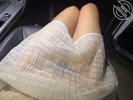 继续带骚妻出去玩，这次自己拍的多点。大家看看骚不骚0