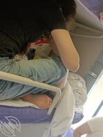 和骚逼小姨坐火车偷拍 希望野爹们玩死我小姨和这个骚逼熟女1