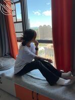 女儿:你真的就这么想要我闺蜜吗 疯了的我边插边让女儿叫叔叔1