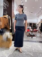 人妻少妇姐姐背着老公,大白天被我狠狠后入2