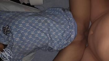 【原创视频贴】第一次正式与女儿做爱 错已经铸成,长谈后女儿同意做我情人 0