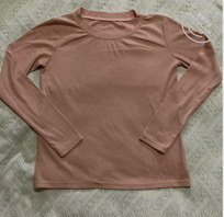 姐姐的原味衣服，还有很多，想要的私信我哦，有机会解锁姐姐联系方式，照片私1