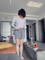 趁小姨夫睡着,在他旁边操哭小姨262