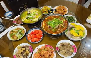 (原创) 今天妈妈过生日,姐姐也回家了0