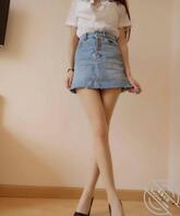 21.大学期间兼职车展拍摄约拍的车展模特。0