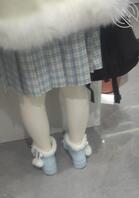 原创抄底 白丝蓝裙可爱学生妹1