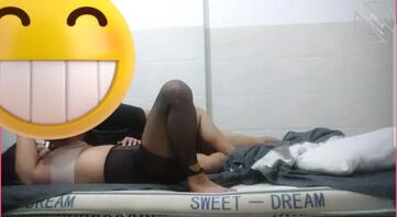 原创】老妈又喝醉了,她叫我帮她吹头发,顺利完成了第一次偷情操逼2