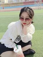 骚母狗新娘鉴赏生活照0