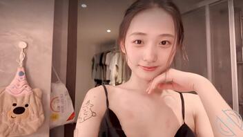 和老男人分手啦！！爸爸们会嫌弃李中凌吗?我好想给爸爸们当小母狗1