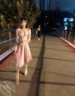 高挑美女多个场合露出1