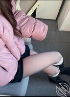 女友上班穿搭 有时候她坐公交上班我都怕被人顶0