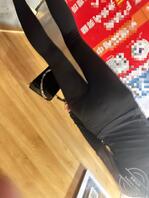 电梯里偷拍瑜伽裤美女、要是能顶上去多完美0