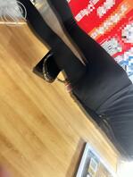 电梯里偷拍瑜伽裤美女、要是能顶上去多完美1