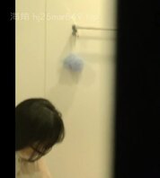 偷偷拍到一个小可爱