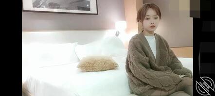 去医院照顾表姐，换来表姐一个月的操逼，干的上瘾了2