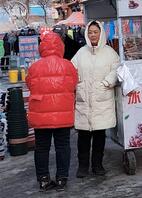 道外江边老头乐（今天少就两个老逼红衣服的那个以前也是现在不知道干不干了）2