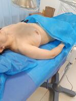 老女人扎逼和奶子