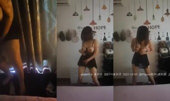 笨拙的艳舞，大奶少妇欢乐多，收藏点赞继续发