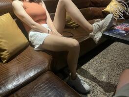 偷拍分享姐姐的一天2