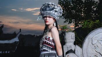 女大学生偷拍系列—刘