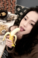 纪念在饭店的洗手间帮约会的小哥哥口交的一天1