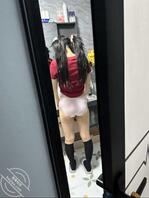 后妈做饭偷看妹妹洗澡最后插入嫩穴1