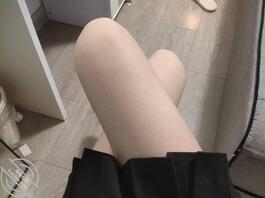 哥哥在楼上睡觉，和嫂子在楼下翻云覆雨，无套内射！1