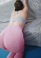 (原创)大哥不在家,大嫂穿新买的瑜伽裤在我面前做瑜伽,嫂子是不是在勾引我2