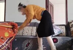 想和漂亮的嫂子乱伦，就是不知道怎么样才能操到嫂子1