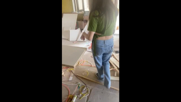 [原创] 惊吓！家中还有装修工人！！少妇带我去地下车库野战了！