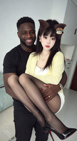 女友张欢每天换一个操她的，下班都能遇到从家出来的，她还不给我操，好想加入0