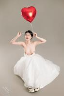 新娘子半裸写真