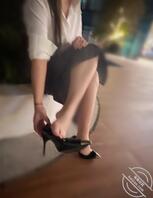 【偷拍】御姐小姨美足，昨天跟小姨约会小姨的发家史揭秘1