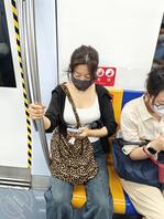 路上的收获，胸和屁股0