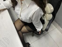 手机库存舅妈公司的黑丝照，一看一个不吱声0