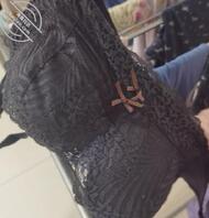 常年住在大嫂家的小叔子偷拍母猪大嫂费喜静的原味内衣内裤系列，有偿给2