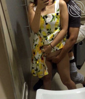 《经典贴》小夫妻泰国普吉岛旅游 洗手间做爱视频泄密 风骚人妻被猛操1