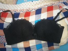 打胶妈妈的黑色骚内衣，这内衣是我最爱的1