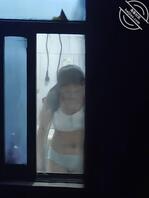 熟妇天天洗澡 好没意思 好想看她女儿的大奶子 可惜她不洗澡1