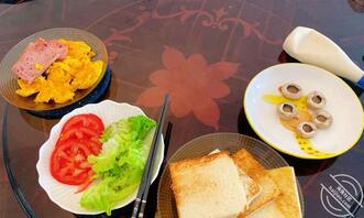 【原创】姐姐在打扫卫生,姐夫在卧室打王者,忍不住强上了姐姐,还惊动了姐夫2