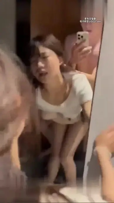 专攻嫩妹打桩大神 热带鱼 rdiy_173382 183体育生实力约炮打桩大神，空降全国专操反差婊大学生