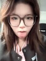 18岁母狗首次露脸曝光！0