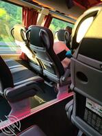 大巴车上玩弄嫂子!1