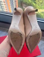 帮小婶婶保养一下鞋子2