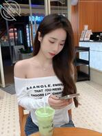 陈母狗想被海友们大鸡巴射屏，射满她1