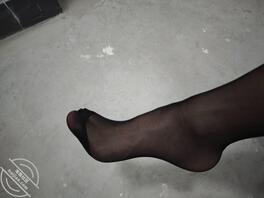 小伪娘黑丝露出1