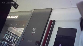 【原创  操妹vlog4】用偷拍设备记录我妹在床上被我操时的骚逼样子